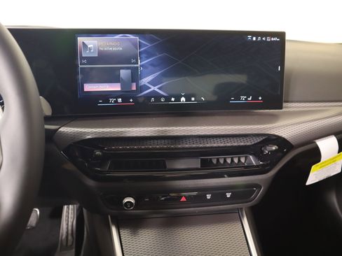New 2026 BMW 330i xDrive Sedan w/ M Sport Package AWD/4WD image 5