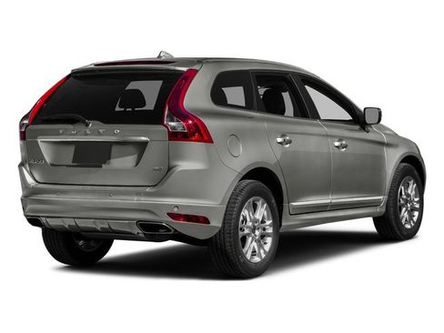 Used 2017 Volvo XC60 T5 Inscription w/ Advanced Package FWD image 2