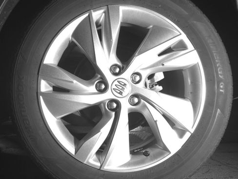 Used 2025 Buick Encore GX Preferred AWD/4WD image 14