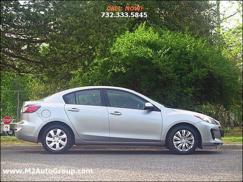 Used 2013 MAZDA MAZDA3 i SV image 5