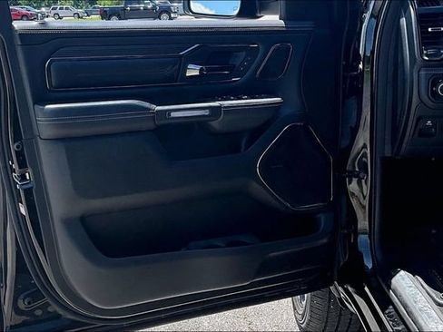 Used 2022 RAM 1500 Limited AWD/4WD image 21