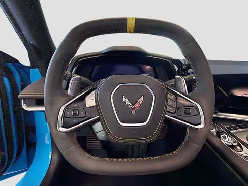 Used 2022 Chevrolet Corvette Stingray Premium Conv w/ Z51 Performance Package image 10