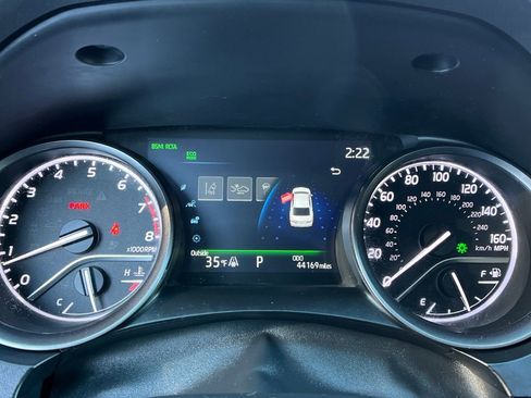 Used 2023 Toyota Camry SE image 14