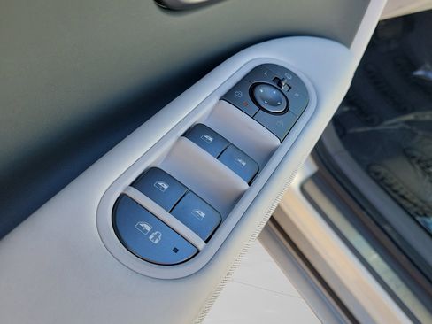 New 2026 Hyundai Ioniq 5 Limited image 25