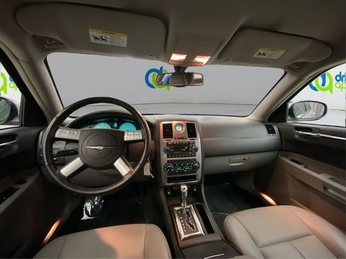 Used 2006 Chrysler 300 Touring image 27