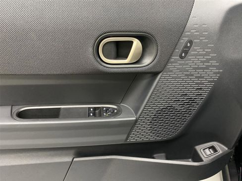 Certified 2025 MINI Cooper 2-Door Hardtop image 19