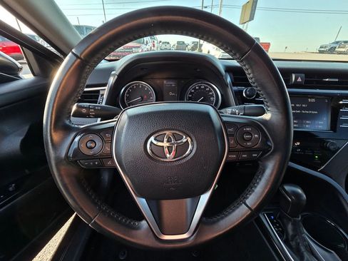 Used 2018 Toyota Camry SE image 13