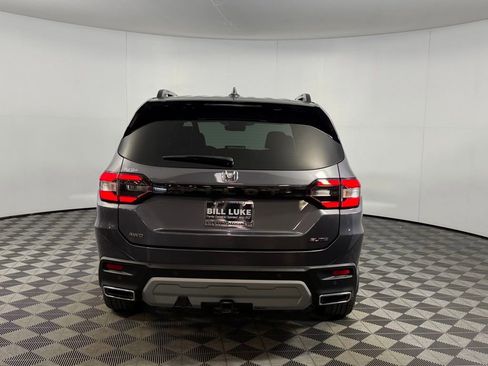 Used 2023 Honda Pilot Elite image 7