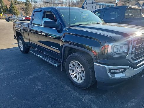 Used 2017 GMC Sierra 1500 SLE w/ SLE Value Package image 6