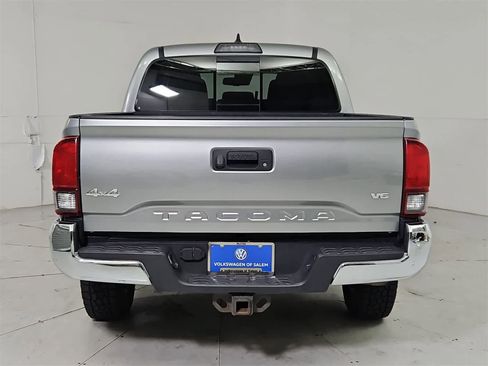 Used 2019 Toyota Tacoma SR5 image 5