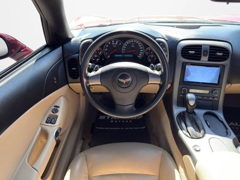 Used 2007 Chevrolet Corvette Coupe w/ Preferred Equipment Group RWD image 14