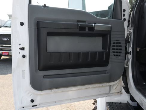 Used 2023 Ford F650 2WD Regular Cab Super Duty image 16