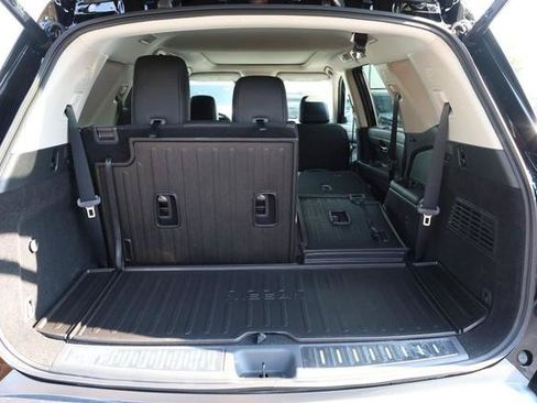 New 2026 Nissan Pathfinder Platinum w/ Accent Package AWD/4WD image 8