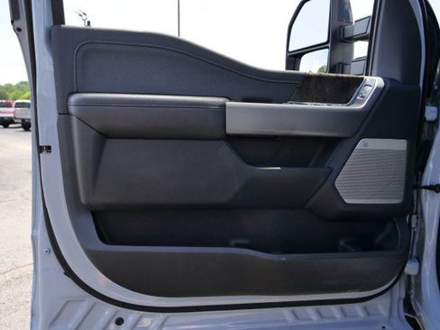 Used 2024 Ford F350 Lariat w/ FX4 Off-Road Package AWD/4WD image 33