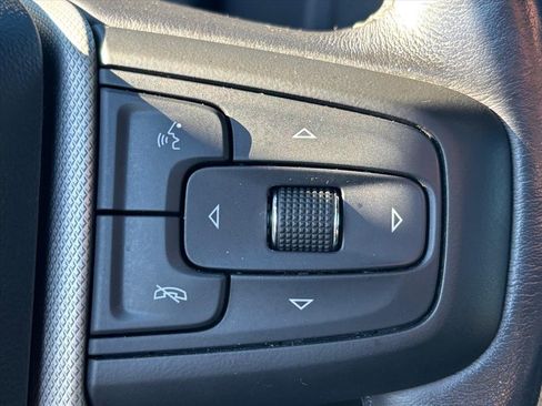 Used 2022 GMC Yukon XL Denali image 18