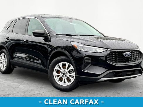 Used 2023 Ford Escape Active AWD/4WD image 3