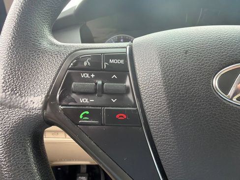 Used 2016 Hyundai Sonata SE FWD image 20