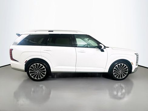 Certified 2026 Hyundai Palisade Calligraphy FWD image 4