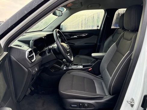Used 2024 Chevrolet TrailBlazer LT w/ Convenience Package image 7
