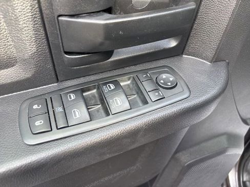 Used 2015 RAM 1500 ST w/ SXT Appearance Group image 14