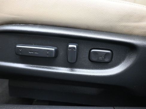 Used 2017 Honda Accord Touring image 12