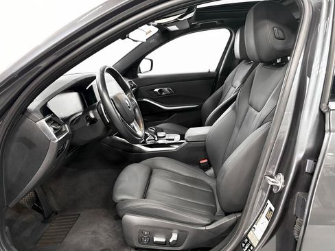 Used 2019 BMW 330i xDrive Sedan w/ Convenience Package image 4
