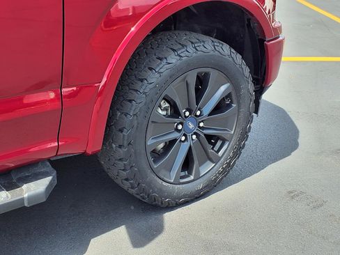 Used 2019 Ford F150 XLT w/ Equipment Group 302A Luxury AWD/4WD image 25