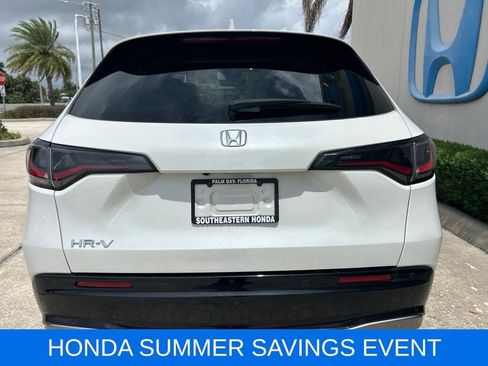 Used 2024 Honda HR-V EX-L image 8