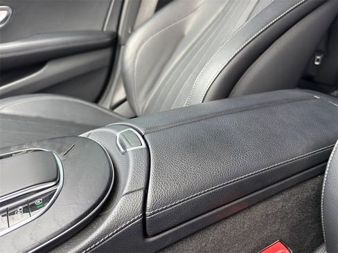 Used 2022 Mercedes-Benz E 350 E 350 w/ AMG Line Exterior image 21