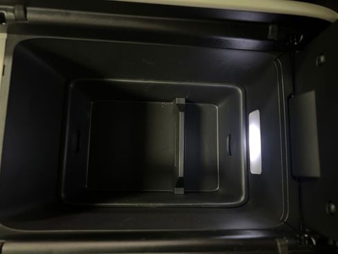 Used 2024 Hyundai Santa Fe Limited w/ Tow & Go Package image 31