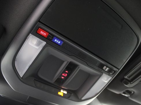 New 2026 Subaru Forester Premium AWD/4WD image 18