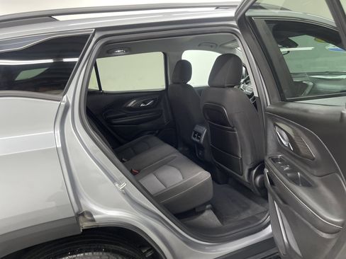 Used 2023 GMC Terrain SLE w/ Driver Convenience Package image 21