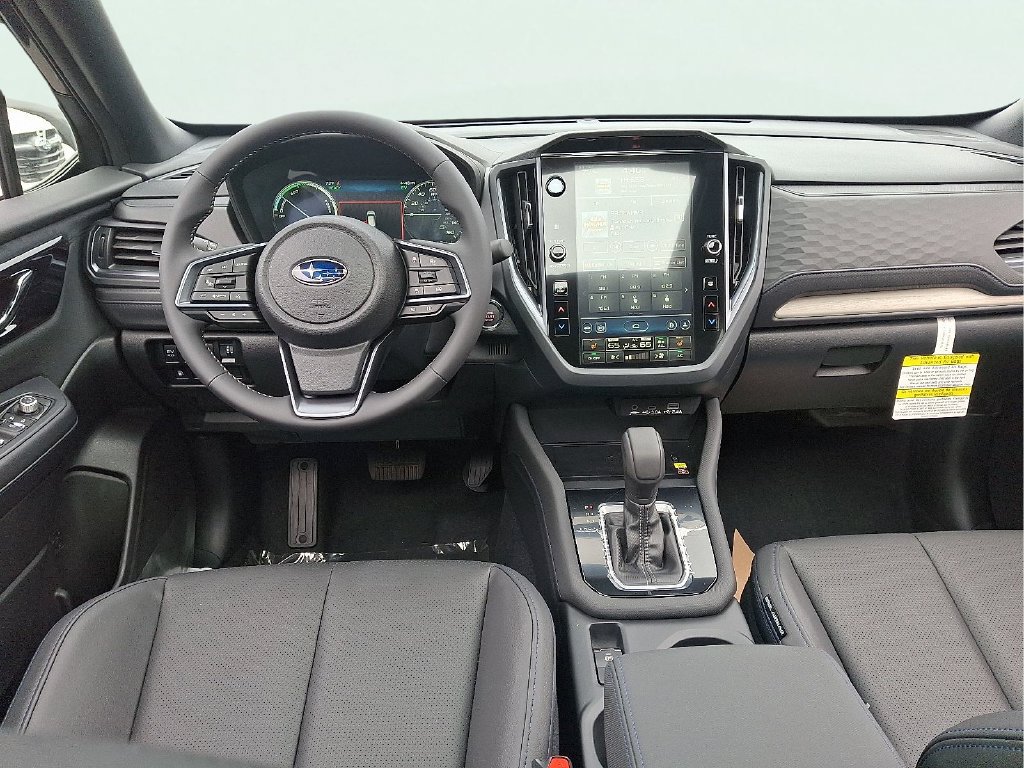 Used 2025 Subaru Forester Limited AWD/4WD image 7
