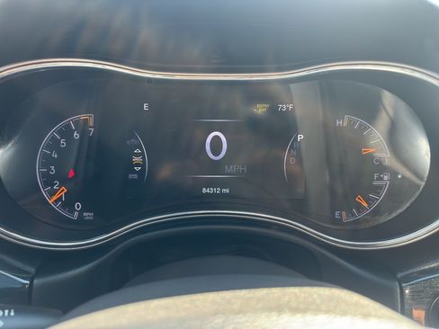 Used 2021 Jeep Grand Cherokee Trailhawk w/ Trailhawk Luxury Group AWD/4WD image 14