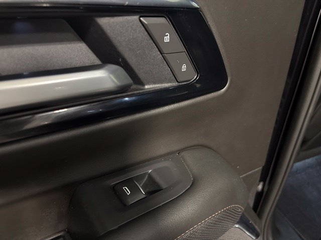 Used 2026 Chevrolet Tahoe High Country AWD/4WD image 34