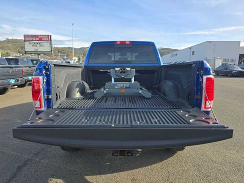 Used 2015 RAM 2500 Laramie w/ Protection Group image 19