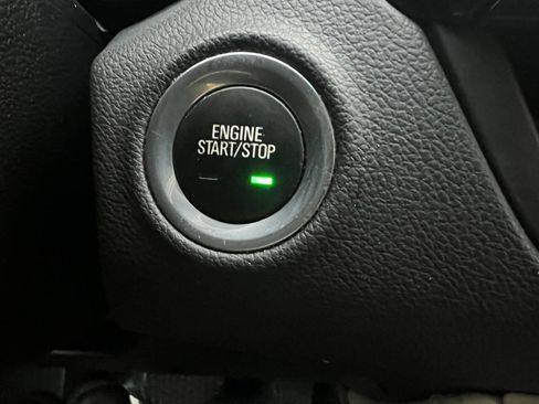 Used 2017 Buick Envision Essence image 34