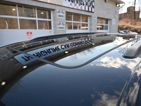 Used 2024 Jeep Grand Cherokee L Limited w/ Luxury Tech Group II image 11