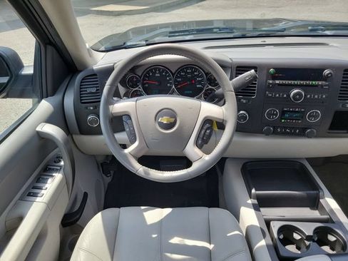 Used 2013 Chevrolet Silverado 1500 LT w/ All-Star Edition AWD/4WD image 8
