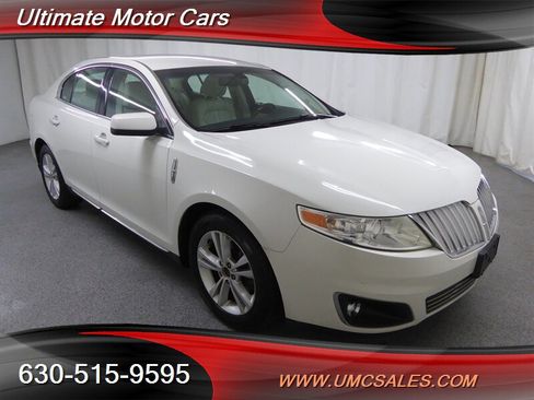 Used 2009 Lincoln MKS image 1
