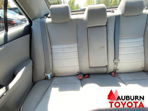 Used 2015 Toyota Camry LE FWD image 17