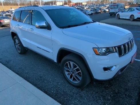 Used 2021 Jeep Grand Cherokee Limited w/ Sun & Sound Group image 4