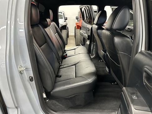 Used 2017 Toyota Tacoma TRD Pro AWD/4WD image 18