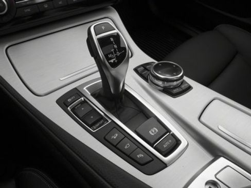 Used 2016 BMW 535d Sedan image 10