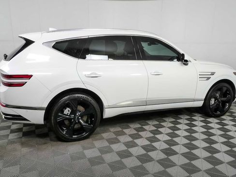 Used 2025 Genesis GV80 2.5T Prestige AWD/4WD image 2