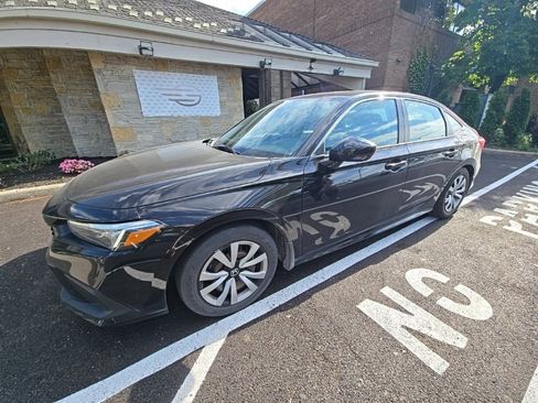Used 2024 Honda Civic LX image 4