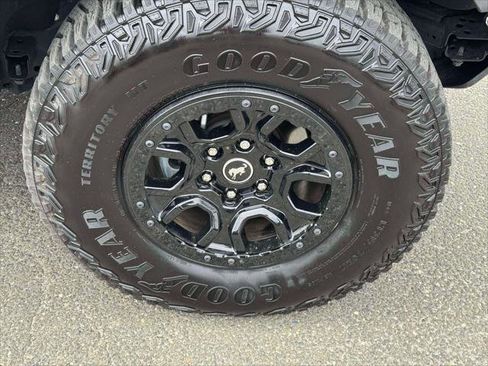 Used 2024 Ford Bronco Wildtrak image 9