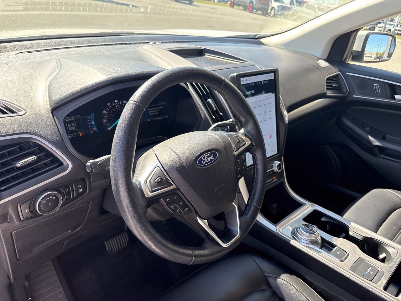 Used 2024 Ford Edge SEL w/ Convenience Package AWD/4WD image 4