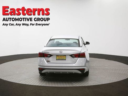 Used 2024 Nissan Altima 2.5 S image 36