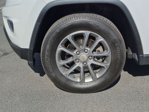 Used 2015 Jeep Grand Cherokee Limited AWD/4WD image 13